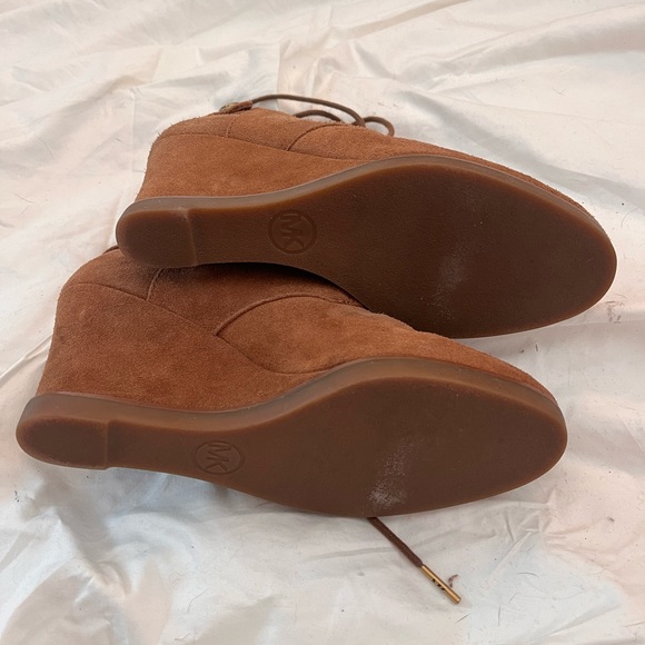 Michael Kors brown suede ankle boots - Picture 3 of 6